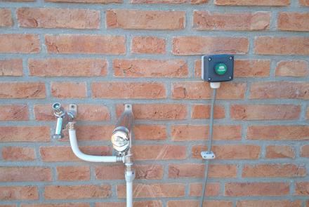 drukknop poort openen